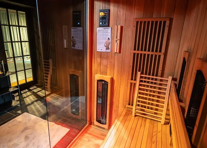 De Luxe Bed &wellness 's-Hertogenbosch (Den Bosch)