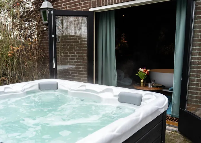 De Luxe Bed &wellness 's-Hertogenbosch (Den Bosch)