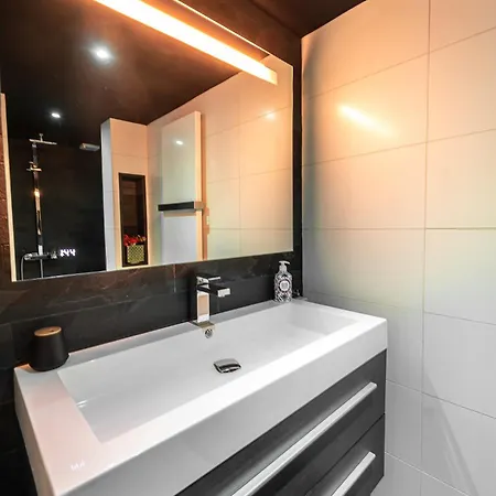 De Luxe Bed &wellness * 's-Hertogenbosch (Den Bosch)