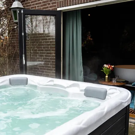 De Luxe Bed &wellness 's-Hertogenbosch (Den Bosch)
